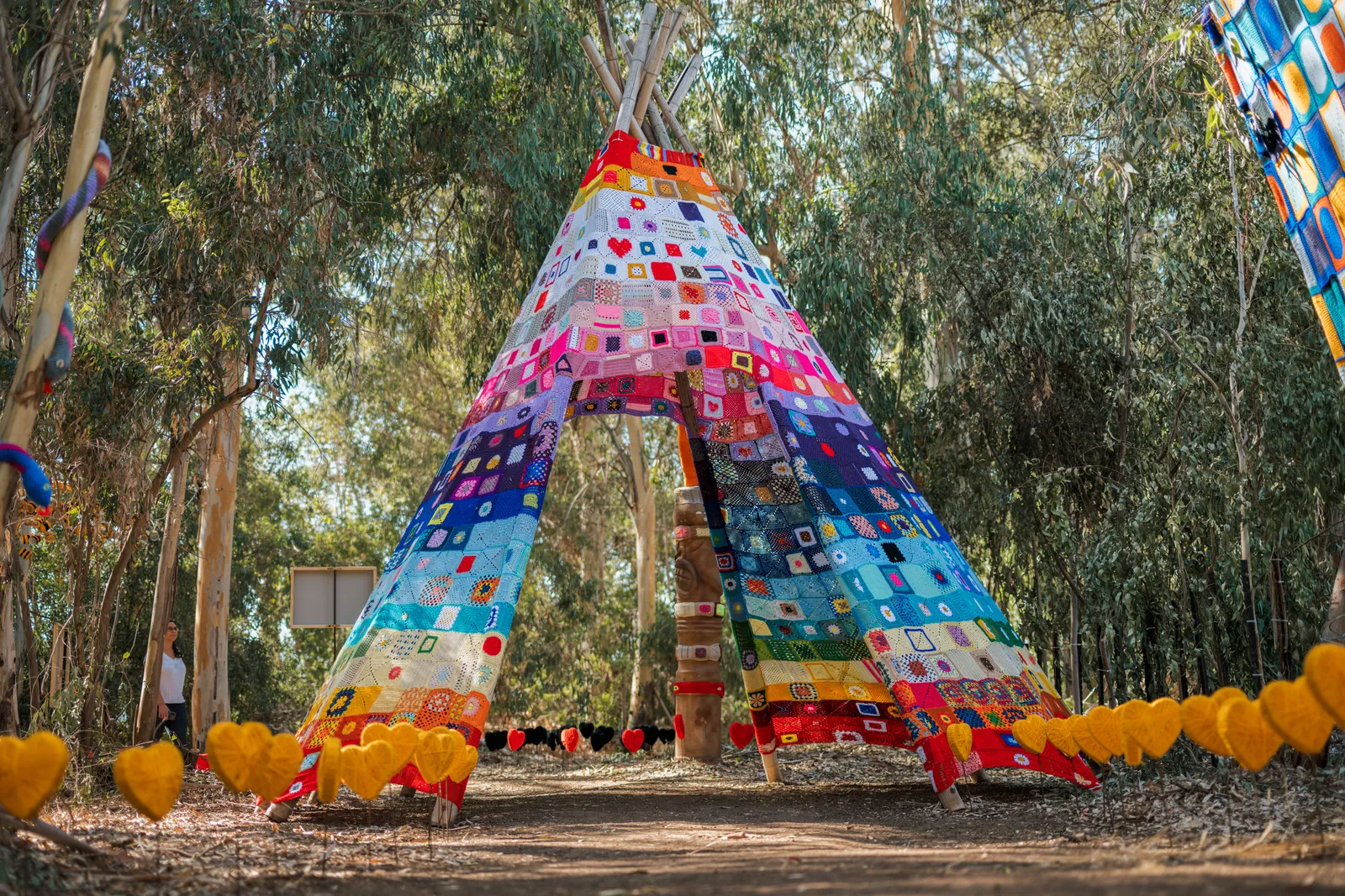 תמונה מתערוכת הסריגה